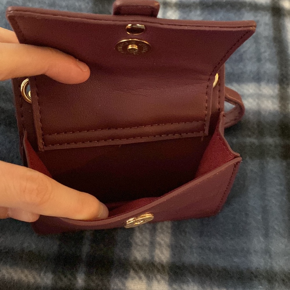 Isaac Mizrahi coin purse - Picture 3 of 3